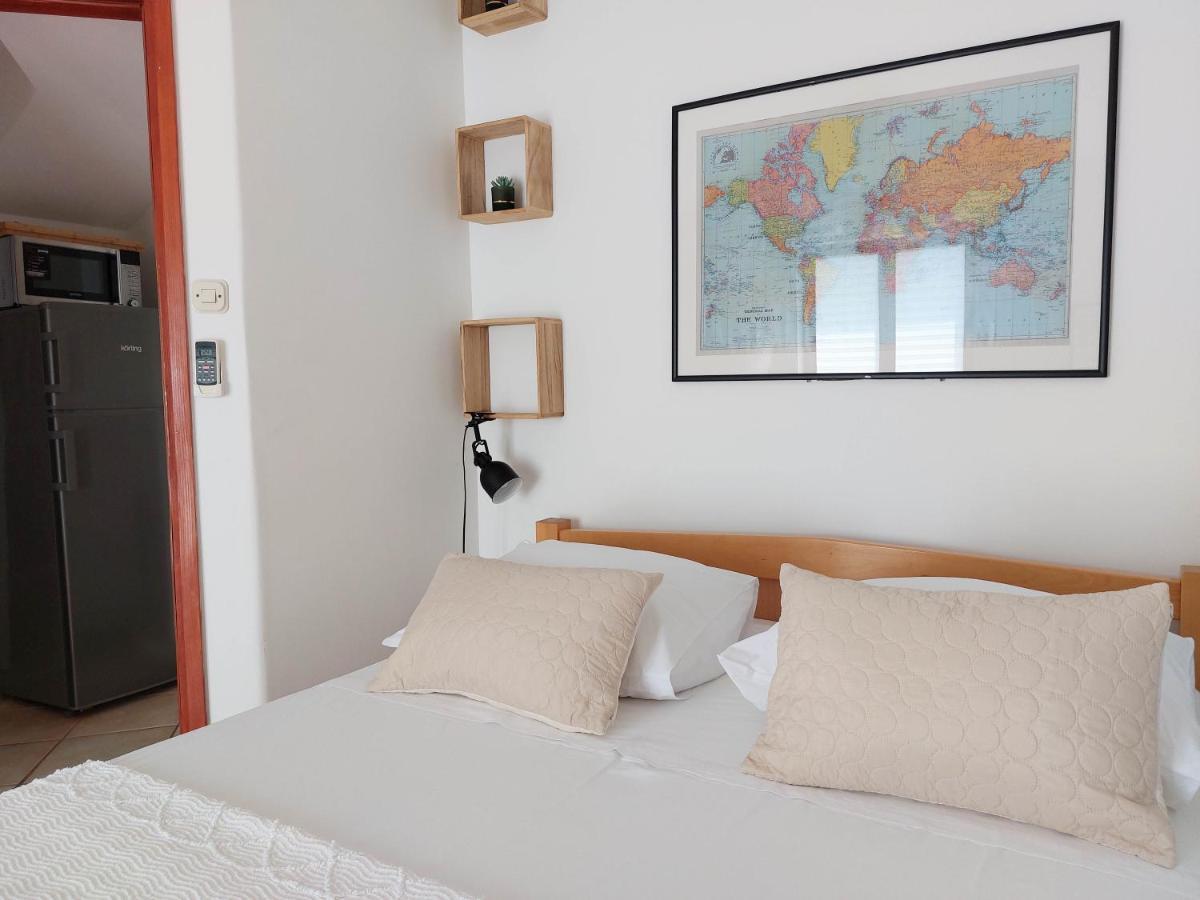 Apartments Natalia Supetar Eksteriør billede